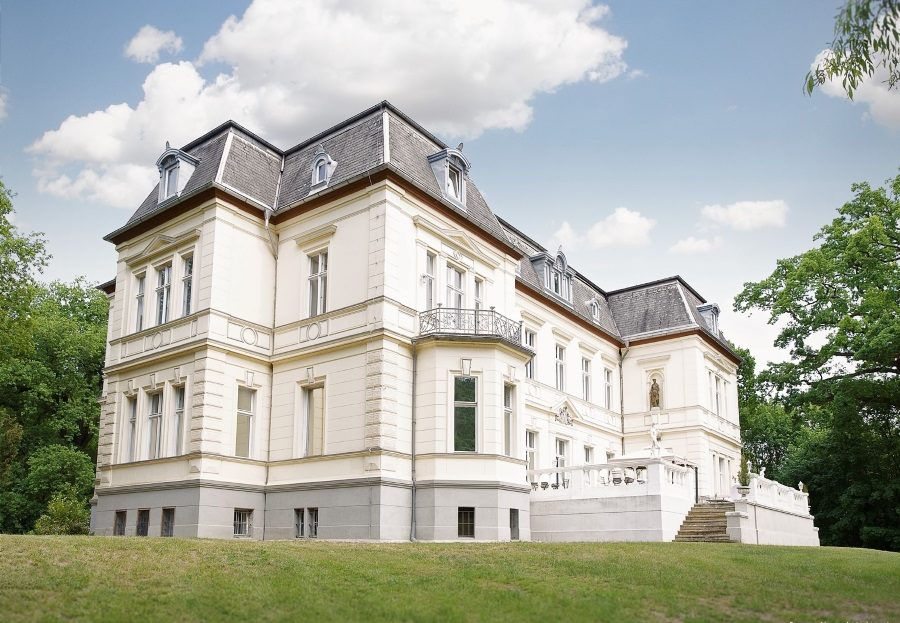 LARP Location Schloss Schönfeld - Aussenansicht