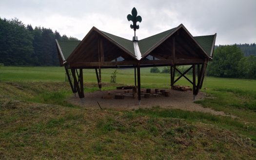 LARP Gelände Zeltlager Kastl - Pavillon mit Feuerstelle